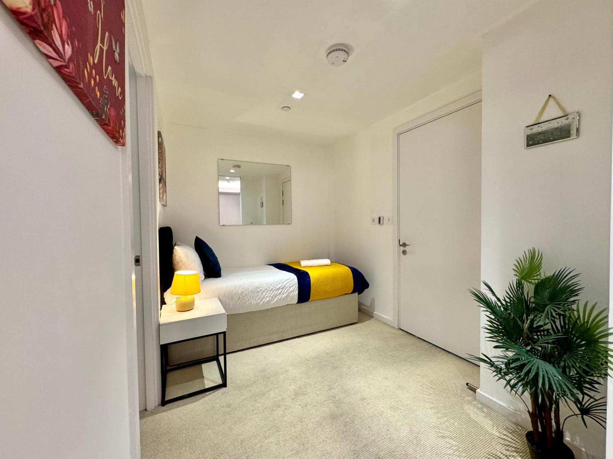 London Excel Cosy Apartment With Balcony & River View Close To O2 Arena, Cable Car, City Hall المظهر الخارجي الصورة